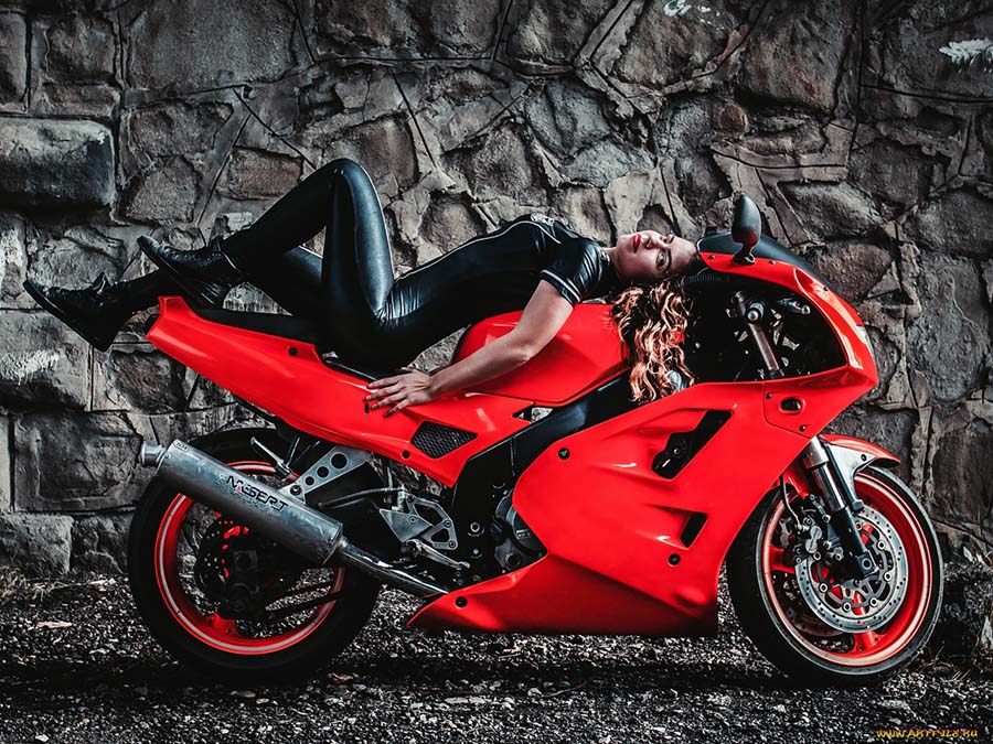 Beautiful girl Beautiful girls and motorcycles in Raleigh